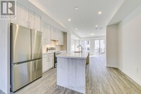 1328 Kaniv St in Oakville, ON - Building Photo - Building Photo