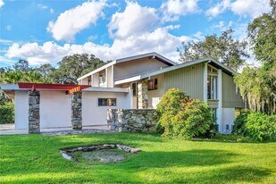 4 Nottingham Way in Haines City, FL - Building Photo