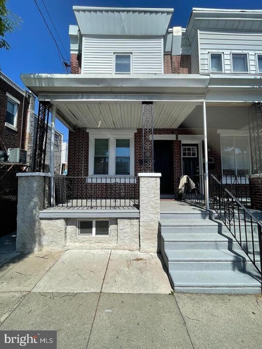 2811 Orthodox St in Philadelphia, PA - Building Photo