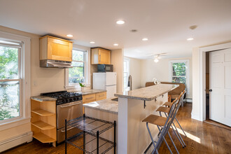 Cogswell Avenue in Cambridge, MA - Building Photo - Interior Photo