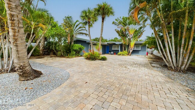 property at 1445 Bayshore Dr