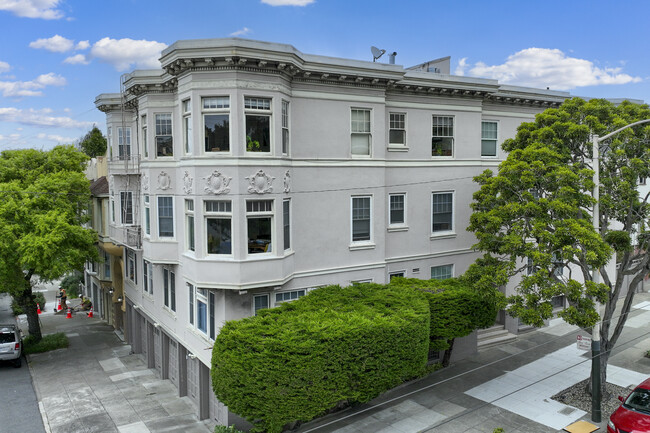 2550 Fulton St in San Francisco, CA - Building Photo - Building Photo