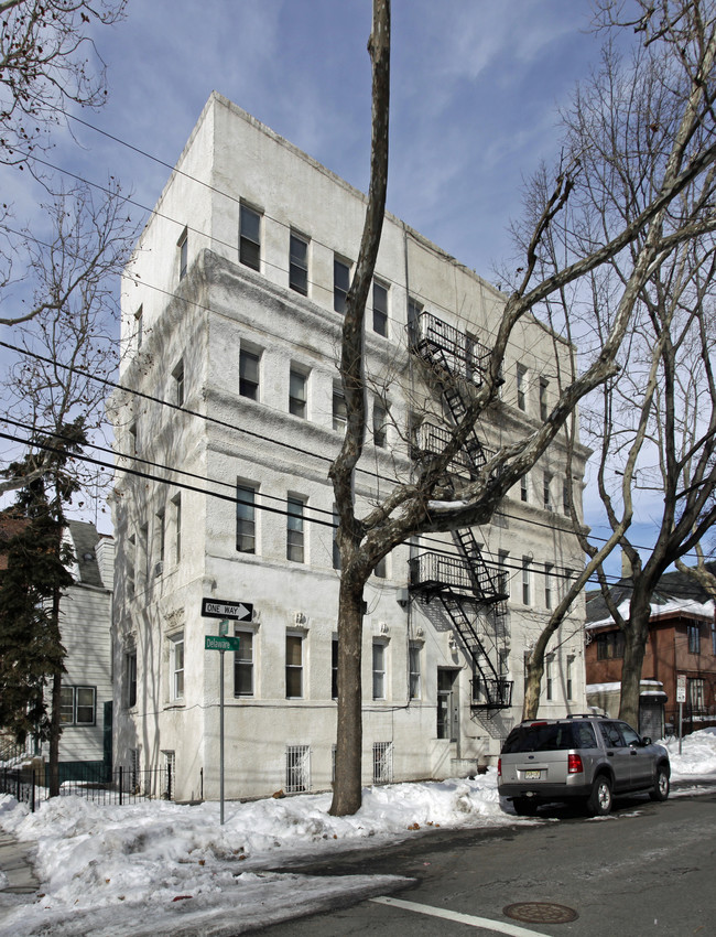 182-184 Kensington Ave