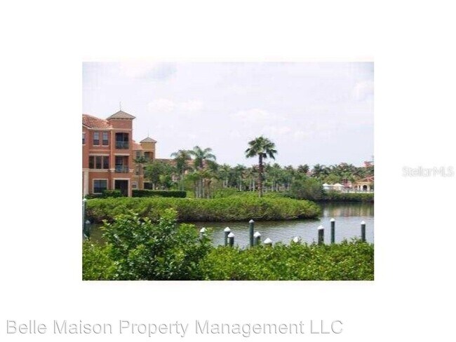 2725 Via Cipriani in Clearwater, FL - Foto de edificio - Building Photo