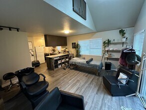 13019 200th St E, Unit B in Graham, WA - Building Photo - Building Photo