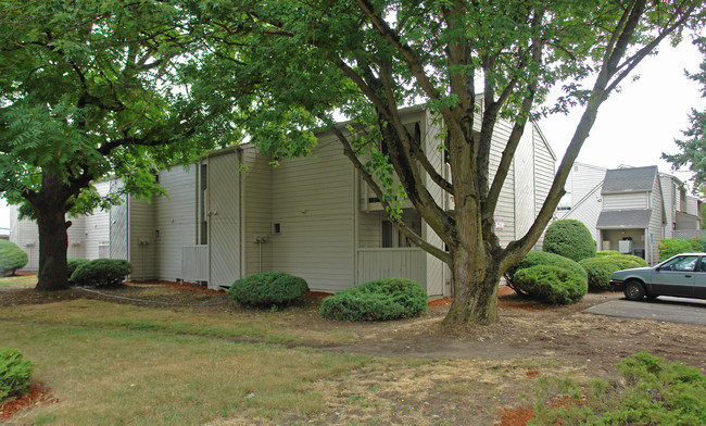 Bridgewood Apartments in Salem, OR - Building Photo - Building Photo