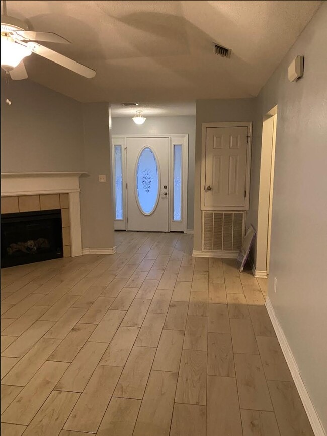 11900 Liberty Cir N in Mobile, AL - Building Photo - Building Photo