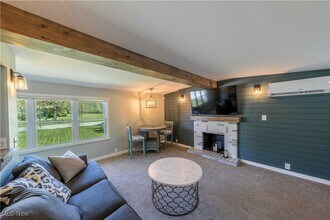 99 Smith St, Unit B in Oberlin, OH - Building Photo - Building Photo