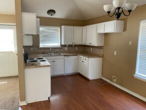 5107 Untalan St in Wichita Falls, TX - Building Photo - Building Photo