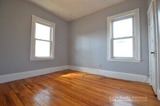 20 Brackett St, Unit 4 in Boston, MA - Building Photo - Building Photo