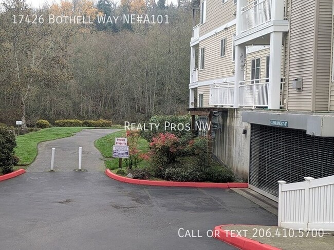 17426 Bothell Way NE in Bothell, WA - Building Photo - Building Photo