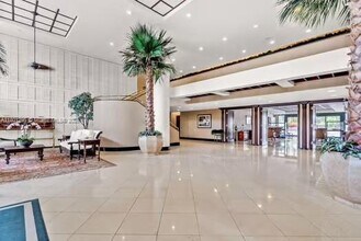 151 Crandon Blvd in Key Biscayne, FL - Building Photo - Building Photo