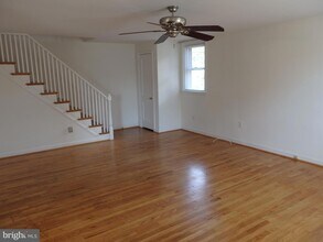 210 Paddock Rd in Havertown, PA - Building Photo - Building Photo