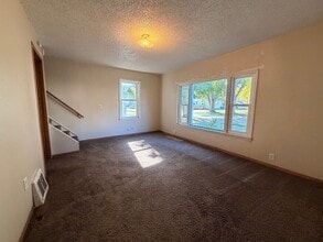 1113 S 25th St in Fort Dodge, IA - Building Photo - Building Photo