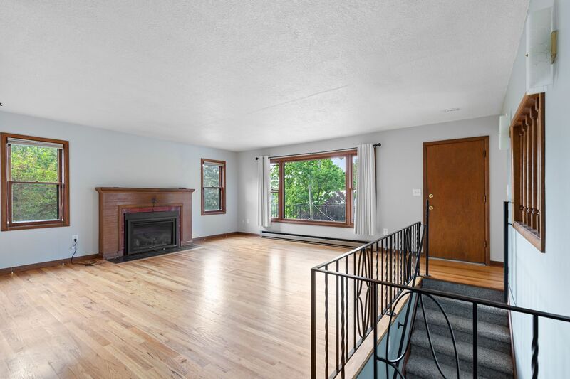 6409 SE Belmont St in Portland, OR - Building Photo