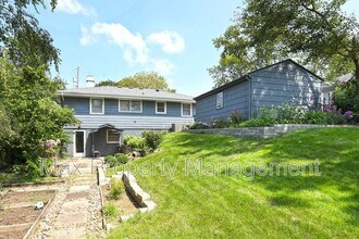 7512 Wilden Dr in Urbandale, IA - Building Photo - Building Photo