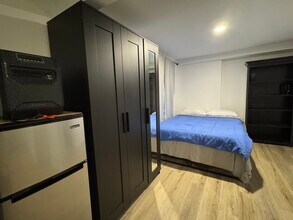 14212 SE 38th St in Bellevue, WA - Building Photo - Building Photo