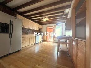 202 Harvard St, Unit #2 in Cambridge, MA - Foto de edificio - Building Photo
