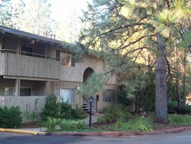 Villa Monterey Apartments