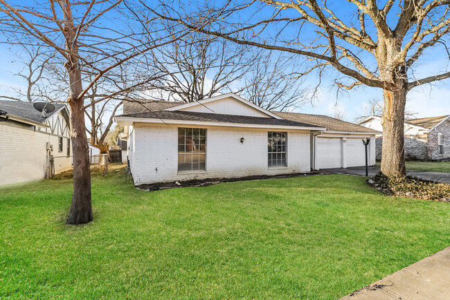 1006 Wembley Rd in Arlington, TX - Building Photo - Building Photo