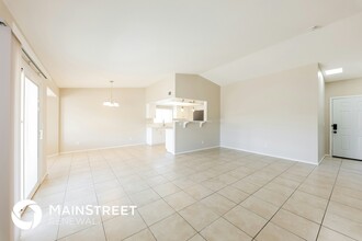 11021 W Monterosa St in Phoenix, AZ - Building Photo - Building Photo