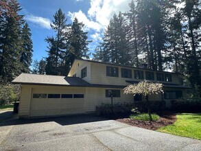 649 171st Ave SE in Tenino, WA - Building Photo - Building Photo