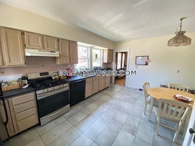 75 Claymoss Rd in Boston, MA - Building Photo - Building Photo