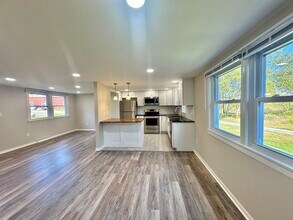 76 Yankee Folly Rd in New Paltz, NY - Building Photo - Building Photo