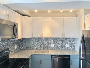 2909 N Sheridan Rd in Chicago, IL - Building Photo - Building Photo