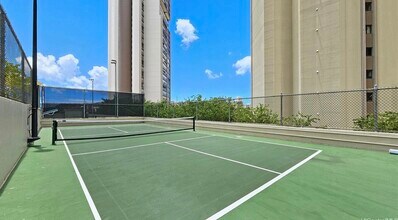 2499 Kapiolani Blvd, Unit 3103 in Honolulu, HI - Foto de edificio - Building Photo