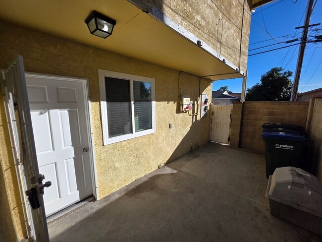 property at 524 W Greenwood Ave