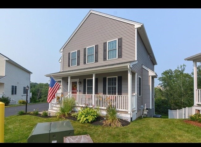 property at 8 Sourwood Cir