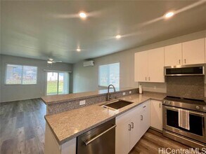 91-1409-1442 Kapeku St in Ewa Beach, HI - Building Photo - Building Photo