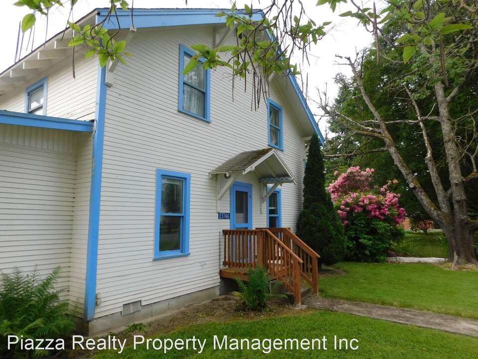 23746 Old Day Creek Rd in Sedro Woolley, WA - Building Photo