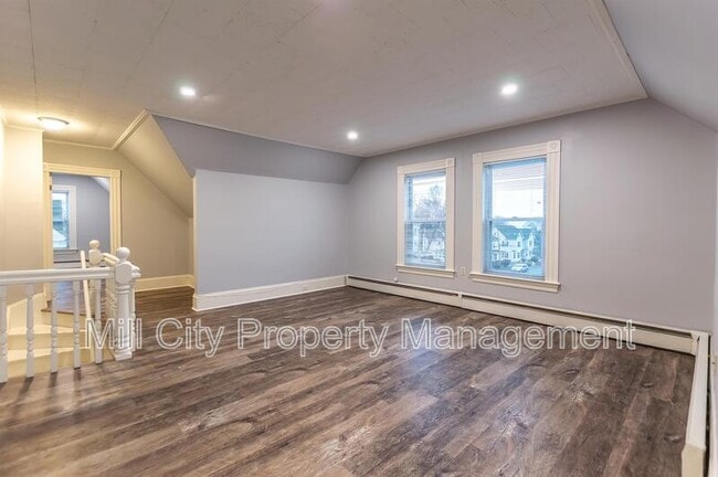 340 Pearl St in Manchester, NH - Building Photo - Building Photo