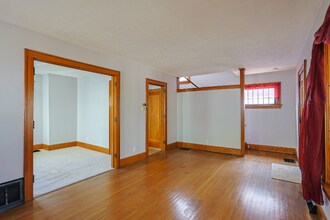 522 Columbus Ave NW in Canton, OH - Building Photo - Building Photo