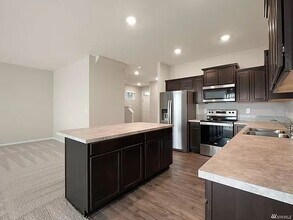 10727 186th St Ct E in Puyallup, WA - Building Photo - Building Photo