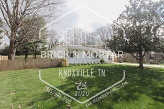 1416 Myart Ln in Knoxville, TN - Building Photo - Building Photo