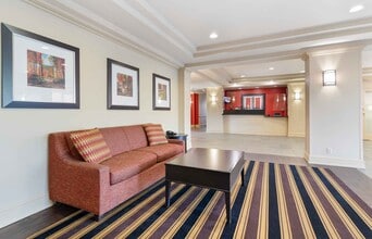 Furnished Studio-Atlanta - Gwinnett Place in Duluth, GA - Foto de edificio - Building Photo