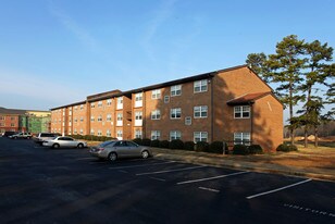 Little Rock Apartments in Charlotte, NC - Building Photo