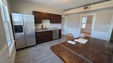 481 Cambridge St in Worcester, MA - Building Photo - Building Photo