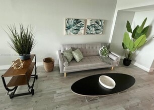 6620 Indian Creek Dr in Miami Beach, FL - Building Photo - Building Photo