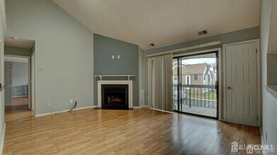 3003 Lighthouse Ln in Sayreville, NJ - Building Photo - Building Photo