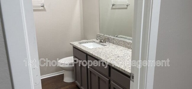 1000 Meadow Cir N in Keller, TX - Building Photo - Building Photo