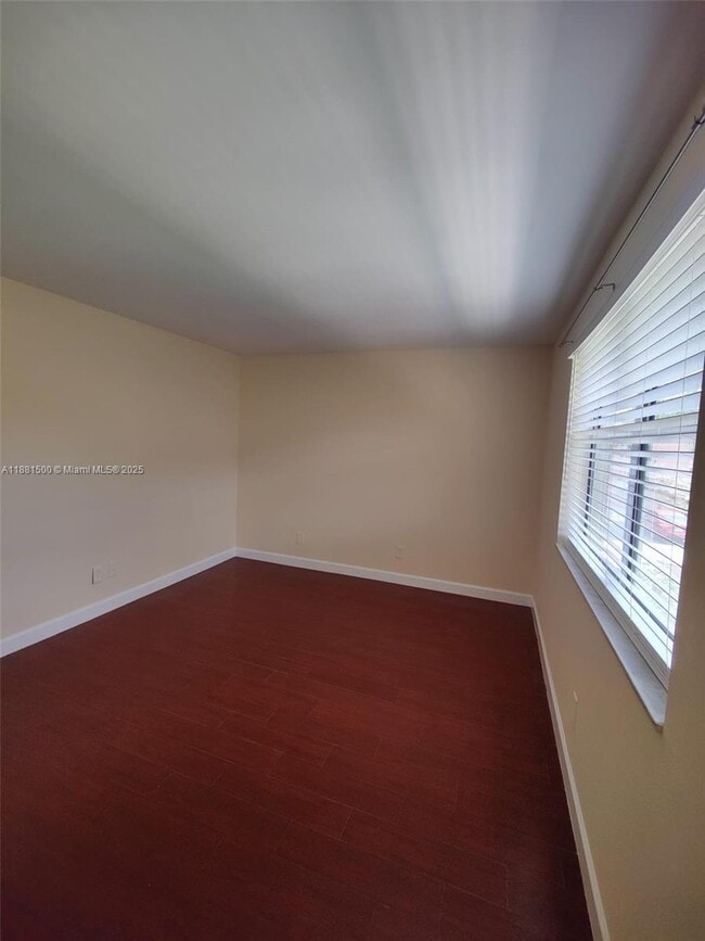 786 NW 103rd Terrace in Pembroke Pines, FL - Building Photo - Building Photo