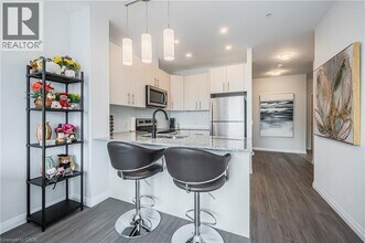 104 Garment St in Kitchener, ON - Building Photo - Building Photo