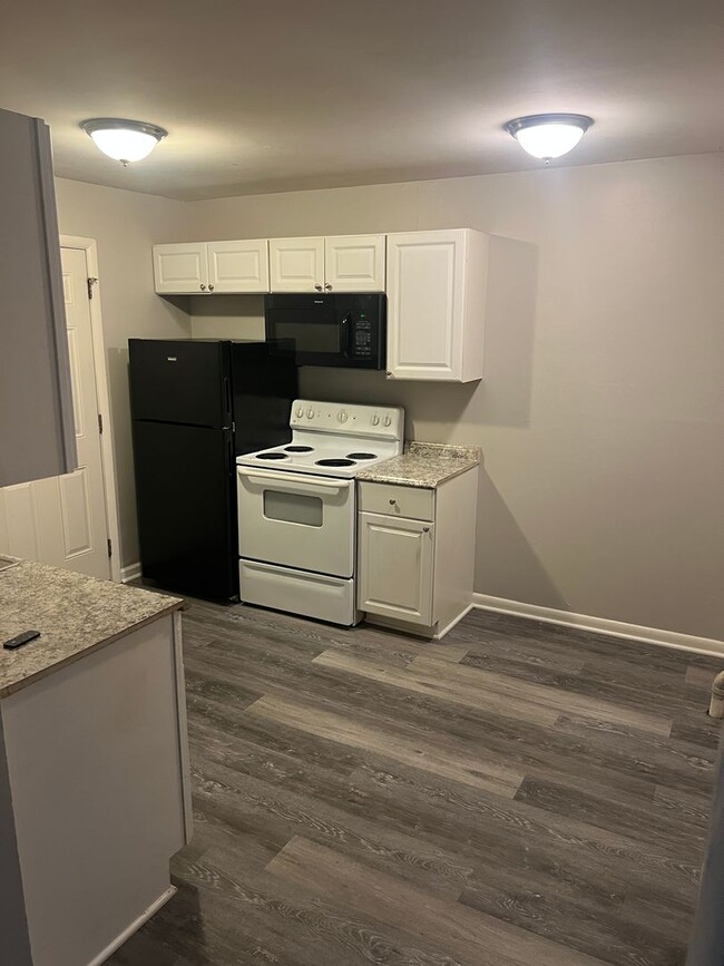 908 33rd Ave N in Nashville, TN - Building Photo - Building Photo