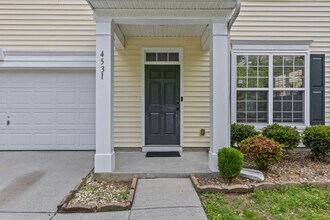 4531 Dalbeth St in Charlotte, NC - Building Photo - Building Photo