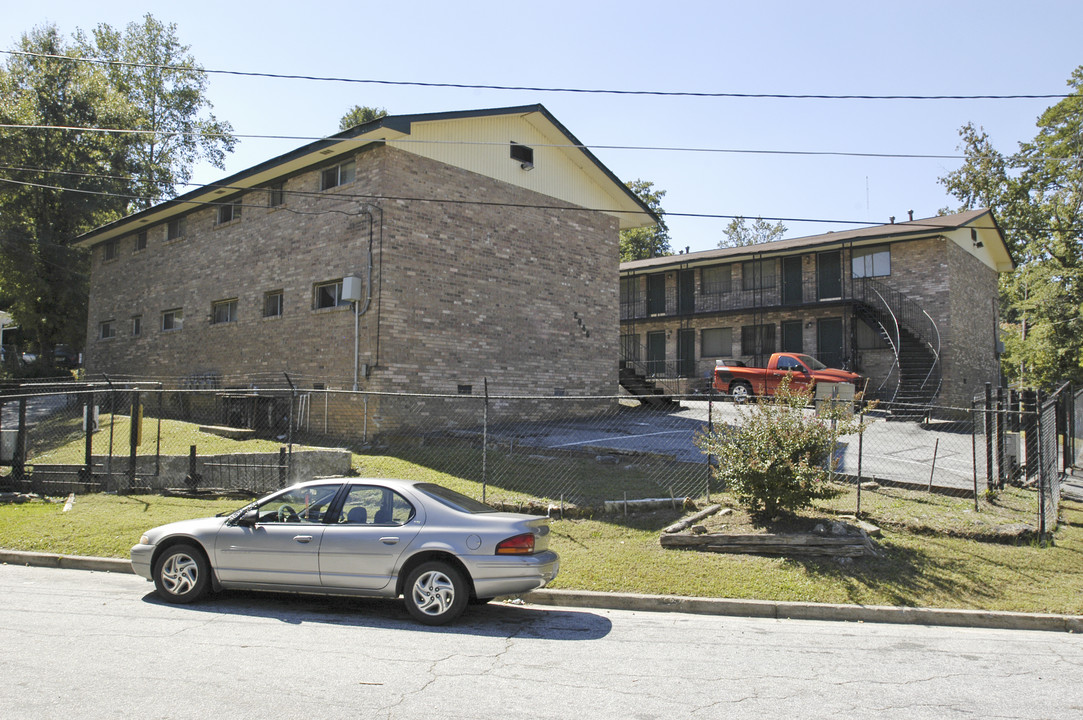 Faith Hill Apartments in Atlanta, GA - Building Photo