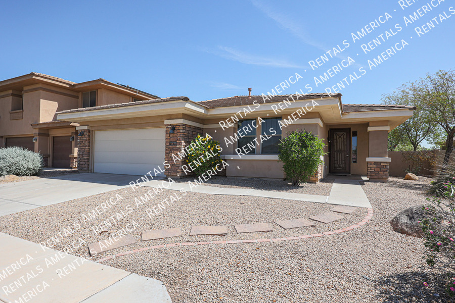 117 N 109th Dr in Avondale, AZ - Foto de edificio